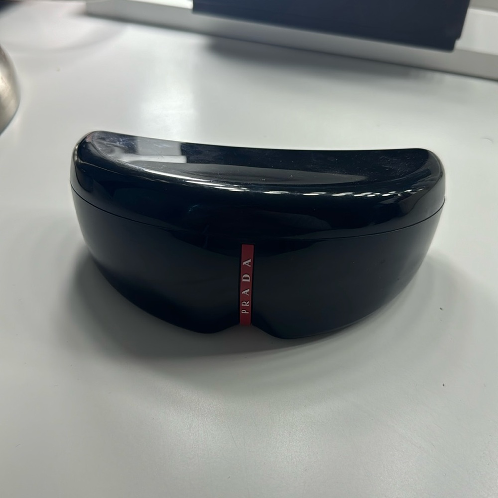 Prada sport red line Sunglass CASE
